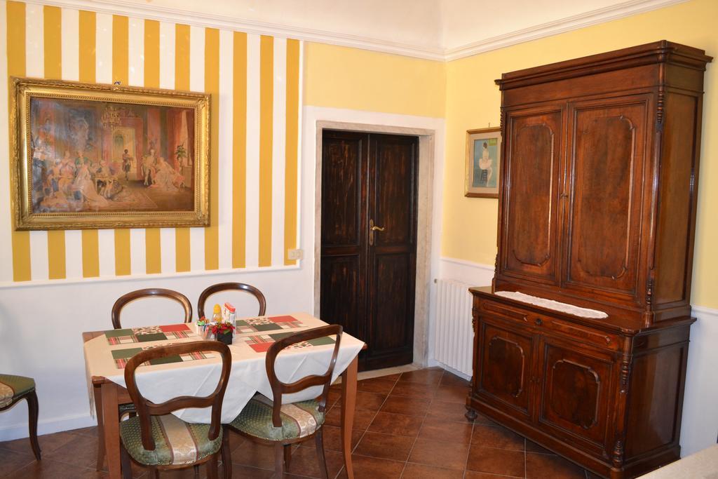 Corte Palazzo Picedi Benettini Sarzana Exterior photo