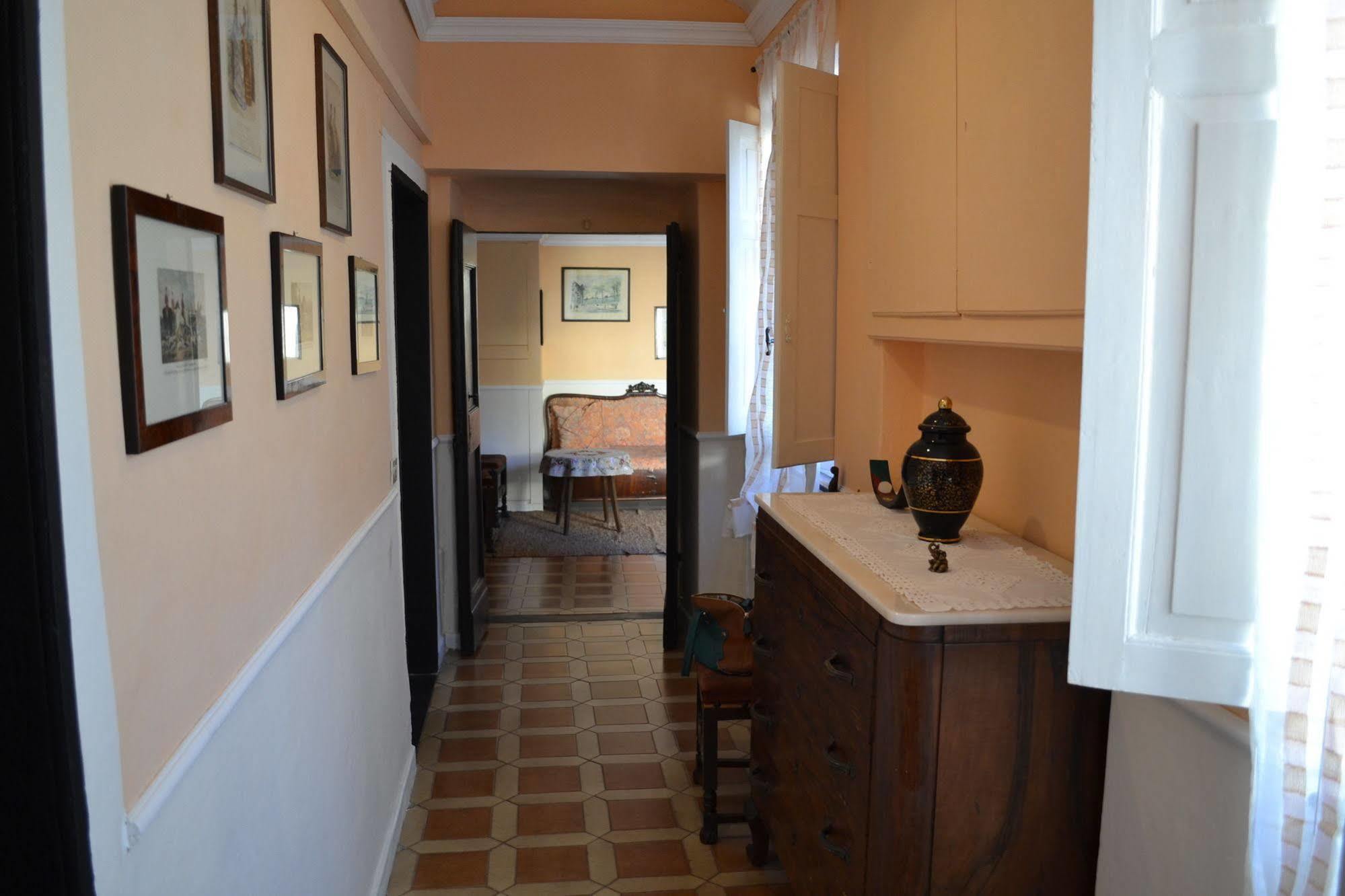 Corte Palazzo Picedi Benettini Sarzana Exterior photo